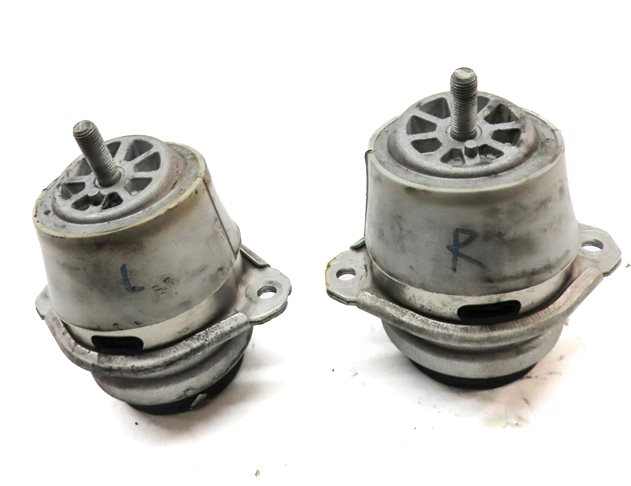 Thumbnail 2: 2012 PORSCHE CAYENNE (958) 3.6L NON-TURBO ENGINE MOTOR MOUNT SET/2
