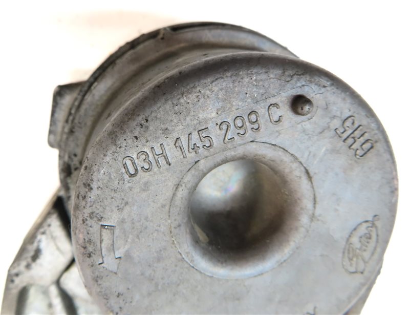Thumbnail 8: 2012 PORSCHE CAYENNE (958) 3.6L NON-TURBO ENGINE BELT TENSIONER PULLEY