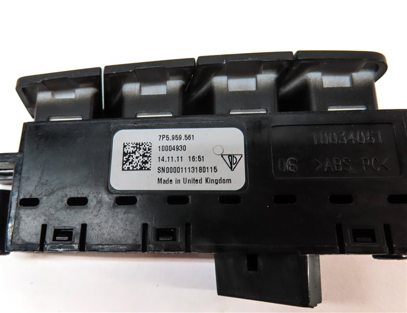 Thumbnail 6: 2012 PORSCHE CAYENNE (958) FRONT LEFT DRIVER MEMORY SEAT SWITCH BUTTON