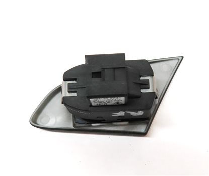 Thumbnail 5: 2012 PORSCHE CAYENNE (958) FRONT RIGHT PASSENGER DOOR LOCK SWITCH BUTTON