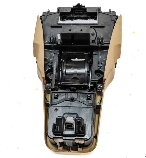 Thumbnail 6: 2012 PORSCHE CAYENNE (958) CENTER CONSOLE SHIFT TRIM MAIN CONTROL PANEL