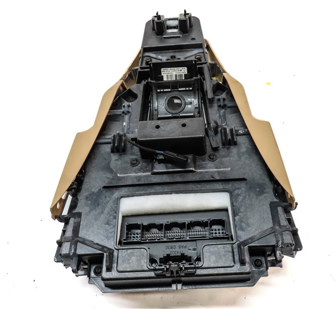Thumbnail 7: 2012 PORSCHE CAYENNE (958) CENTER CONSOLE SHIFT TRIM MAIN CONTROL PANEL