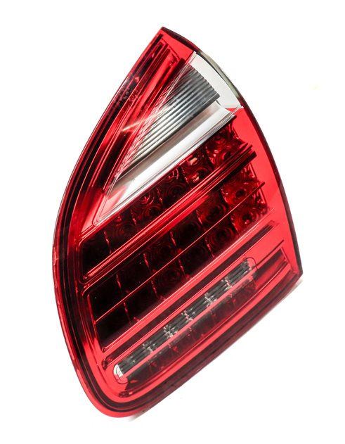 Thumbnail 4: 2011-2014 PORSCHE CAYENNE (958) RIGHT PASSENGER INNER TAILLIGHT LIGHT LAMP