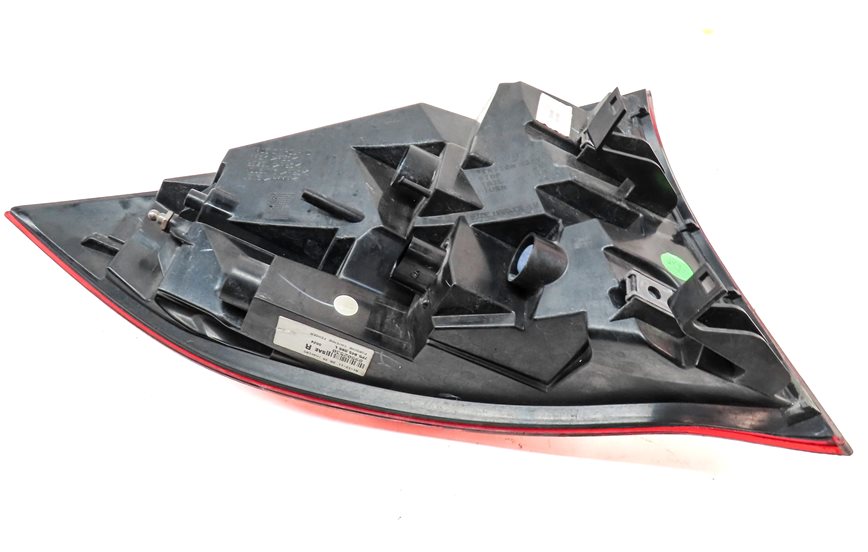 Thumbnail 5: 2011-2014 PORSCHE CAYENNE (958) RIGHT PASSENGER OUTER TAILLIGHT BRAKE LIGHT LAMP