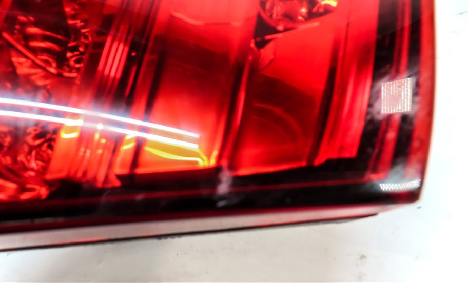 Thumbnail 7: 2011-2014 PORSCHE CAYENNE (958) LEFT DRIVER REAR INNER TAILLIGHT LIGHT LAMP
