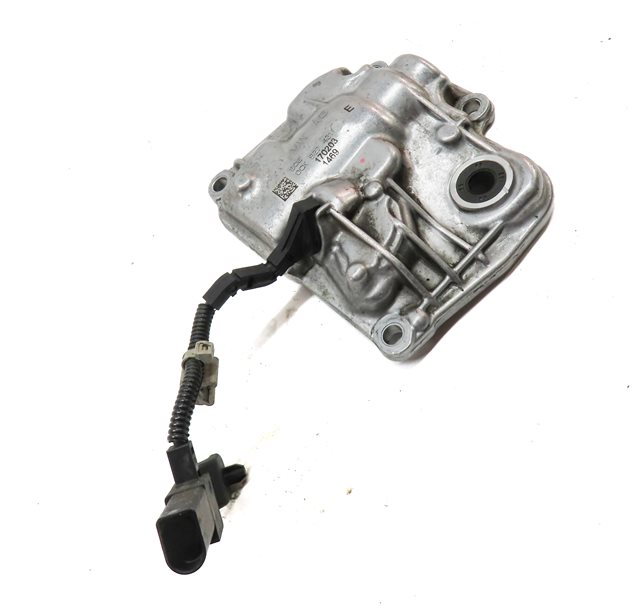 Thumbnail 3: 2017 AUDI A4 (B9 8W) 2.0L CYMC ENGINE TRANSMISSION SELECTOR CASE COVER