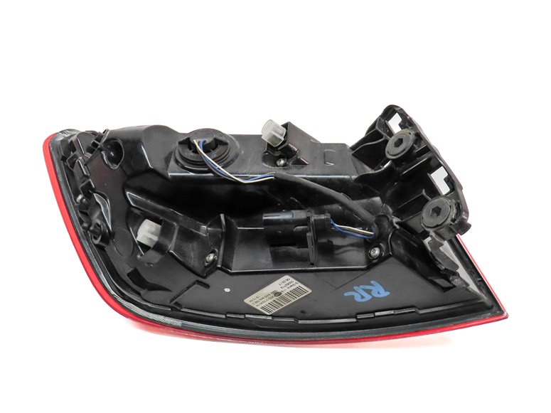 Thumbnail 5: 17-19 AUDI A4 (B9 8W) REAR RIGHT PASSENGER OUTER TAILLIGHT BRAKE LIGHT LAMP LED