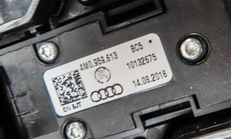Thumbnail 8: 2017 AUDI A4 (B9 8W) INTERIOR MAP READING COURTESY DOMELIGHT DOME LIGHT LAMP