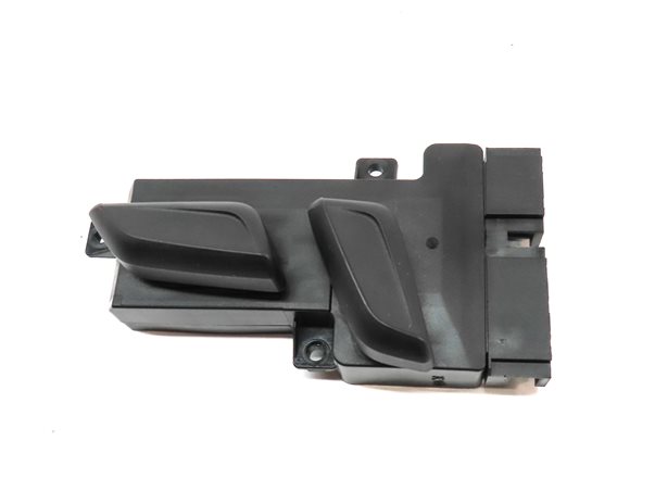Thumbnail 4: 2017 AUDI A4 (B9 8W) FRONT RIGHT PASSENGER SEAT ADJUST ADJUSTMENT SWITCH BUTTON