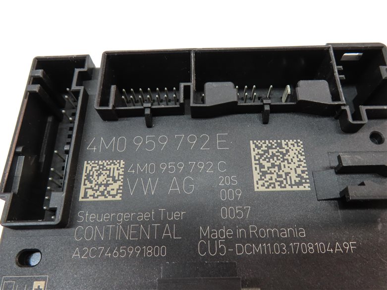 Thumbnail 4: 2017 AUDI A4 (B9 8W) FRONT RIGHT PASSENGER DOOR CONTROL MODULE COMPUTER