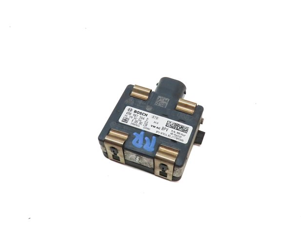 17-19 AUDI A4 (B9 8W) REAR RIGHT BLIND SPOT ALERT RADAR SENSOR MODULE (MASTER)
