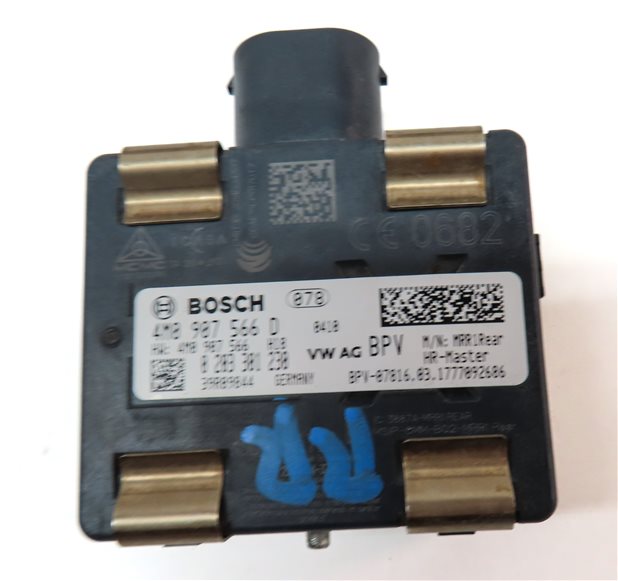 Thumbnail 4: 17-19 AUDI A4 (B9 8W) REAR RIGHT BLIND SPOT ALERT RADAR SENSOR MODULE (MASTER)