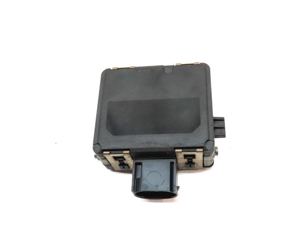 Thumbnail 5: 17-19 AUDI A4 (B9 8W) REAR RIGHT BLIND SPOT ALERT RADAR SENSOR MODULE (MASTER)