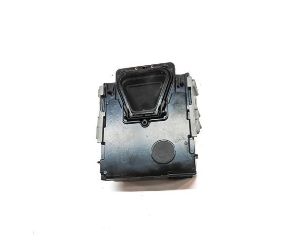 Thumbnail 2: 2017-2019 AUDI A4 ALLROAD (B9 8W) FRONT WINDSHIELD LANE ASSIST CAMERA