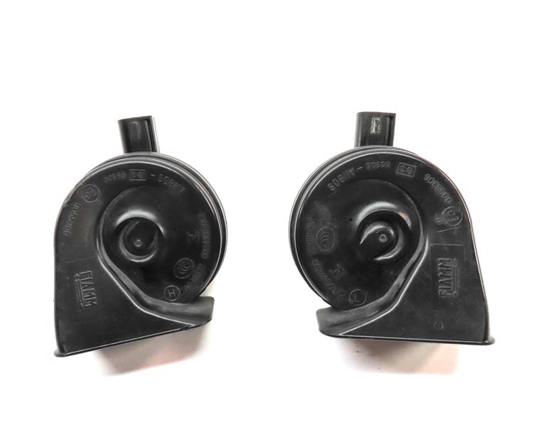 Thumbnail 2: 16-22 BMW X1 F48 FRONT HIGH LOW TONE NOTE HORN SET/2