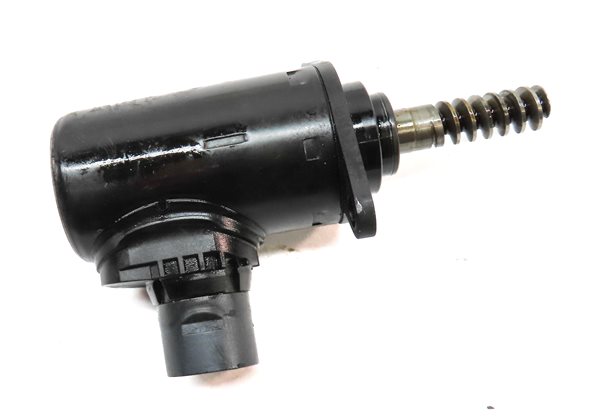 Thumbnail 5: 2017 BMW X1 (F48) 2.0L (B46) ENGINE ECCENTRIC CAMSHAFT ACTUATOR SOLENOID