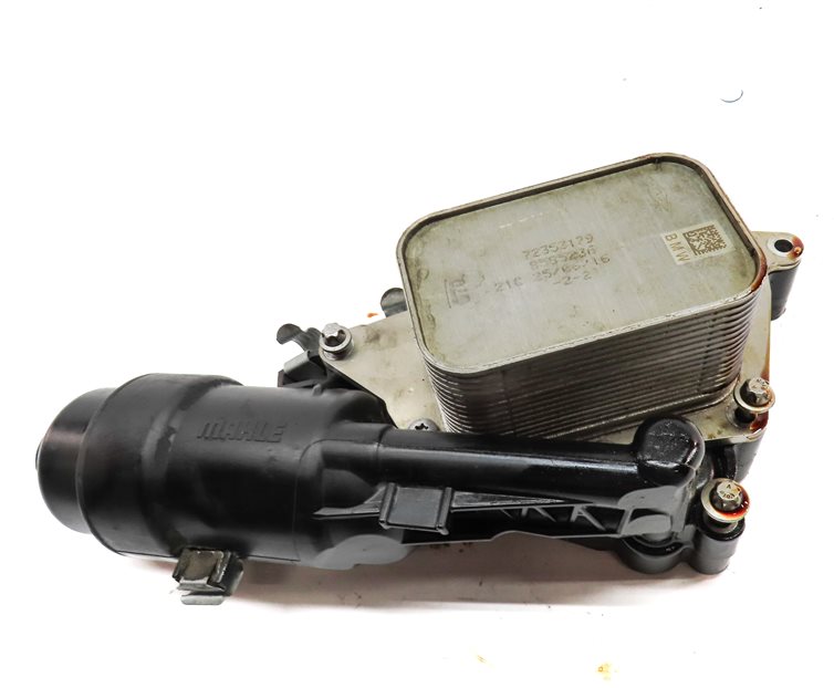 Thumbnail 2: 2017 BMW X1 (F48) 2.0L (B46) ENGINE MOTOR OIL FLUID FILTER HOUSING w/ COOLER