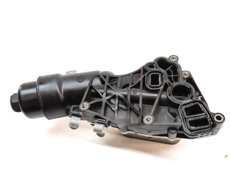 Thumbnail 6: 2017 BMW X1 (F48) 2.0L (B46) ENGINE MOTOR OIL FLUID FILTER HOUSING w/ COOLER