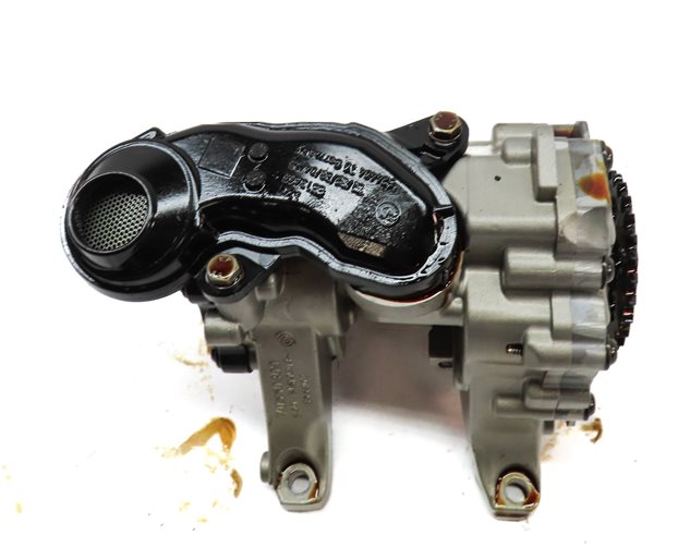 Thumbnail 4: 2017 BMW X1 (F48) 2.0L (B46) ENGINE MOTOR OIL FLUID PUMP