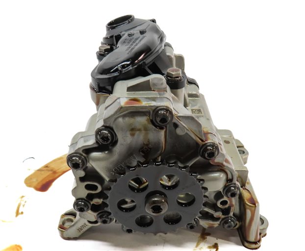 Thumbnail 5: 2017 BMW X1 (F48) 2.0L (B46) ENGINE MOTOR OIL FLUID PUMP