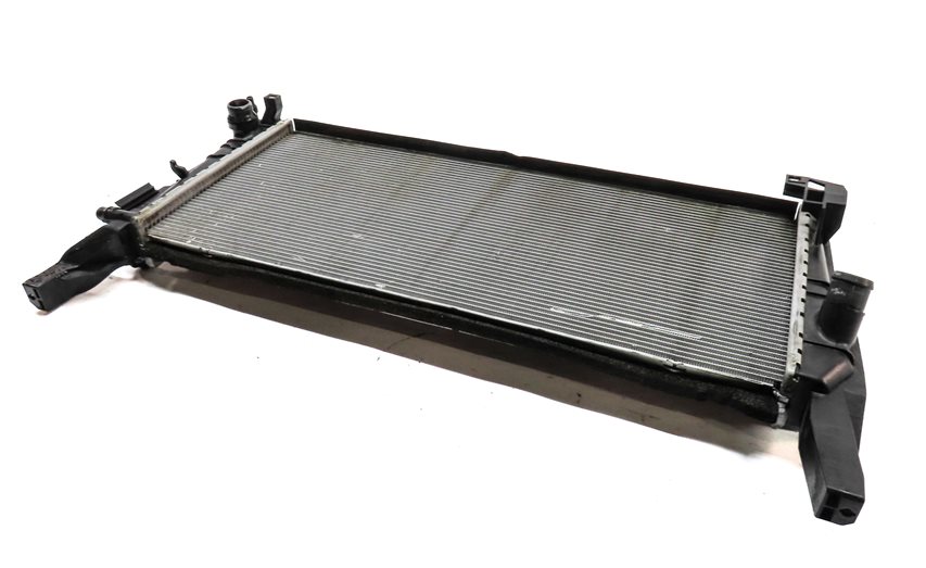 Thumbnail 1: 16-19 BMW X1 X2 F48 F39 FRONT PRIMARY MAIN ENGINE COOLER RADIATOR ASSEMBLY