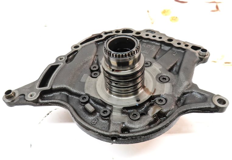 Thumbnail 6: 2017 BMW X1 F48 2.0L TURBO FWD AUTOMATIC TRANSMISSION OIL FLUID PUMP