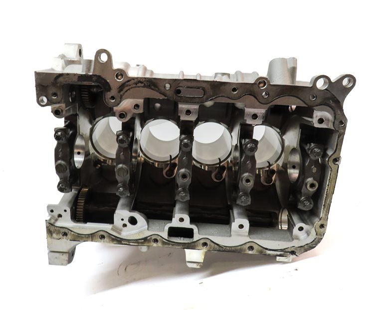Thumbnail 7: 2016-2017 BMW X1 (F48) 2.0L B46 TURBO ENGINE MOTOR CYLINDER BLOCK (54k)