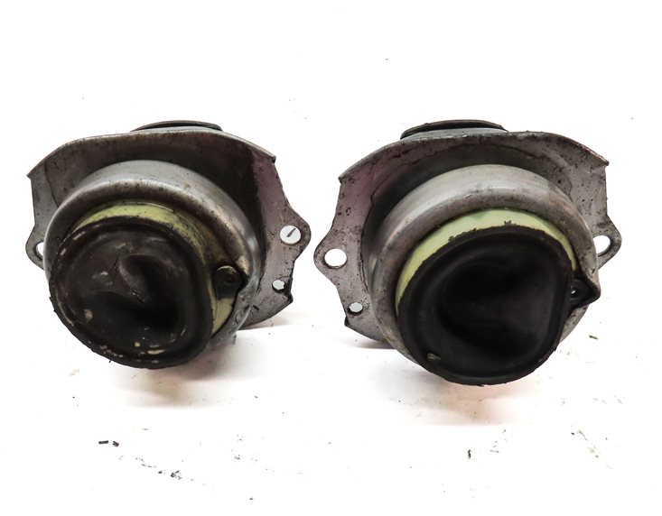 Thumbnail 4: 2013 BMW X5 (E70) 3.0L (N55) ENGINE MOTOR MOUNT SET/2