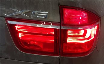 Thumbnail 2: 2011-2013 BMW X5 X5M (E70) RIGHT PASSENGER REAR OUTER TAILLIGHT BRAKE LIGHT LAMP