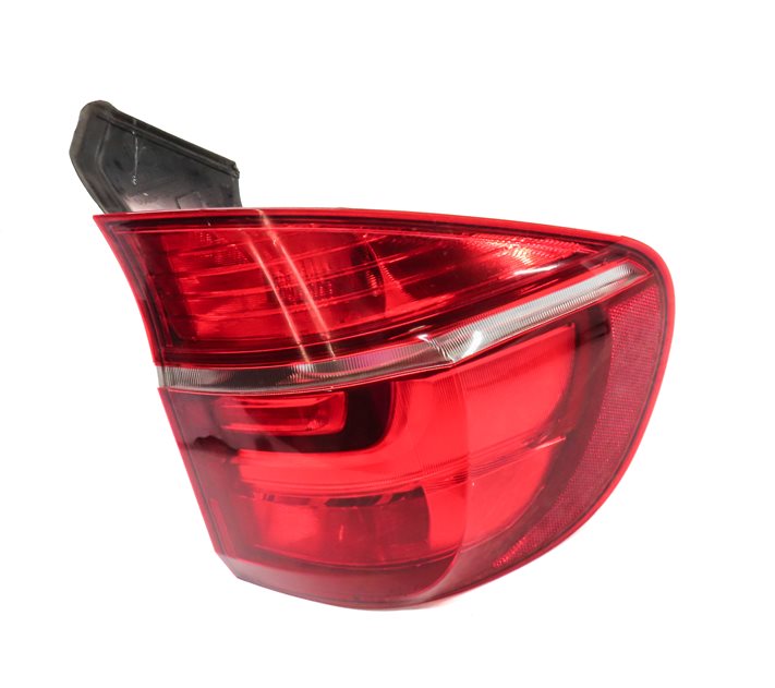 Thumbnail 3: 2011-2013 BMW X5 X5M (E70) RIGHT PASSENGER REAR OUTER TAILLIGHT BRAKE LIGHT LAMP