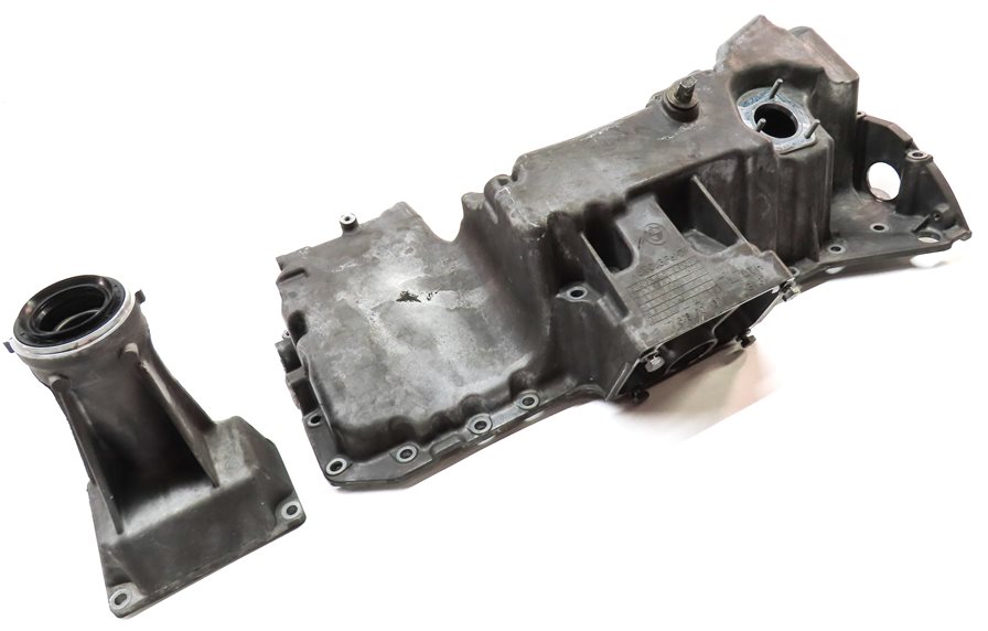 Thumbnail 3: 2011-2014 BMW X5 X6 (E70 E71) AWD 3.0L N55 ENGINE OIL PAN w/ OUTPUT AXLE FLANGE