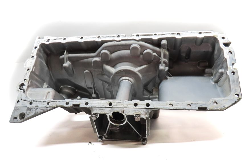Thumbnail 6: 2011-2014 BMW X5 X6 (E70 E71) AWD 3.0L N55 ENGINE OIL PAN w/ OUTPUT AXLE FLANGE