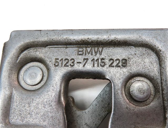 Thumbnail 7: 2014 BMW X1 (E84) FRONT HOOD BONNET LID LOCK LATCH w/ CABLE SET/2