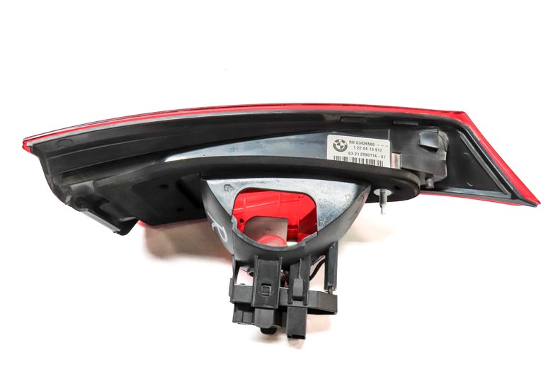 Thumbnail 4: 2012-2015 BMW X1 (E84) RIGHT PASSENGER REAR TRUNK INNER TAILLIGHT LIGHT LAMP