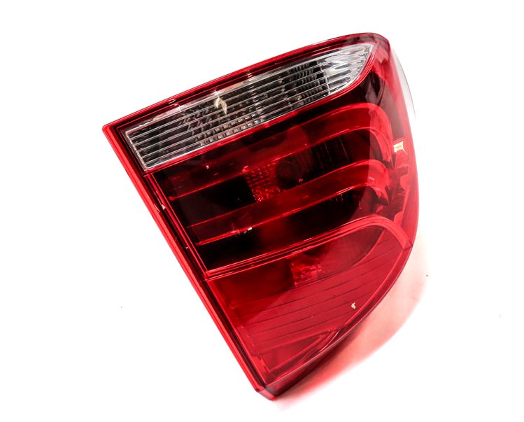 Thumbnail 4: 2012-2015 BMW X1 (E84) LEFT DRIVER REAR OUTER TAILLIGHT BRAKE LIGHT LAMP