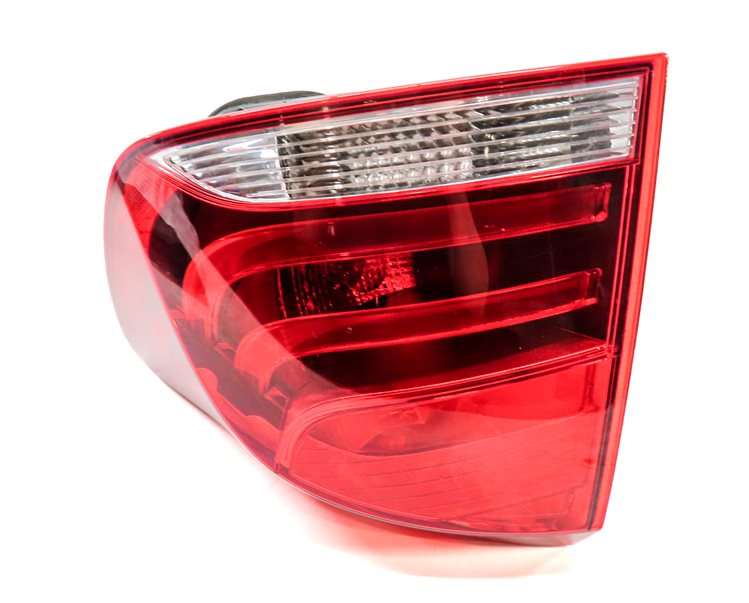 Thumbnail 2: 2012-2015 BMW X1 (E84) RIGHT PASSENGER REAR OUTER TAILLIGHT BRAKE LIGHT LAMP