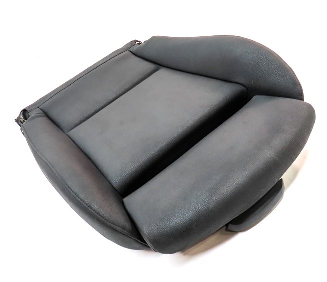 Thumbnail 3: 2014 BMW X1 (E84) FRONT RIGHT PASSENGER LOWER SPORT SEAT CUSHION (Black)