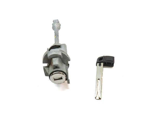 Thumbnail 2: 2014 BMW X1 (E84) FRONT LEFT DRIVER DOOR LOCK CYLINDER w/KEY SET/2