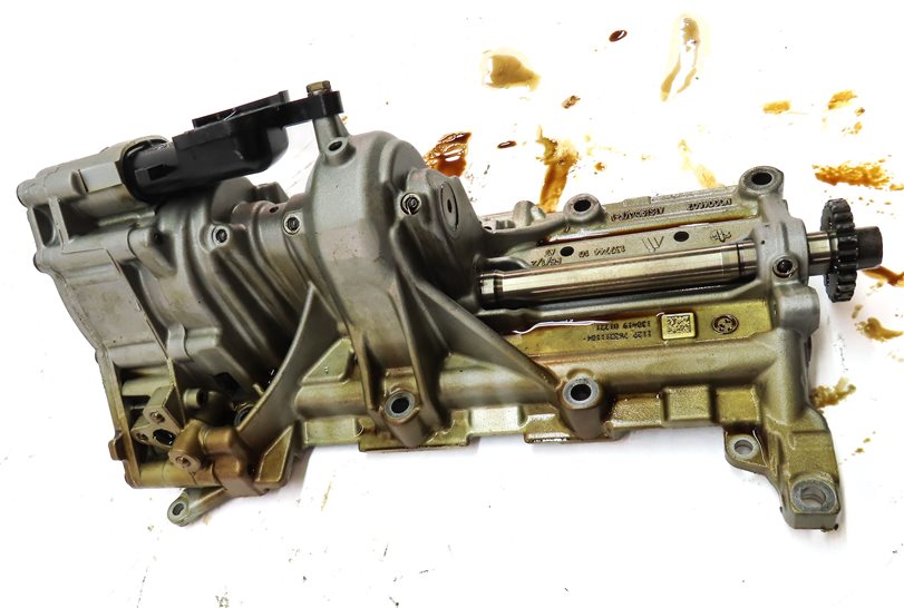 Thumbnail 6: 2014 BMW X1 (E84) 2.0L (N20) ENGINE MOTOR OIL FLUID PUMP