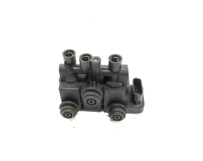 Thumbnail 2: 2015 RANGE ROVER SPORT (L494) AIR SUSPENSION LEVELING SOLENOID VALVE BLOCK