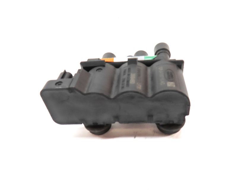 Thumbnail 5: 2015 RANGE ROVER SPORT (L494) AIR SUSPENSION LEVELING SOLENOID VALVE BLOCK