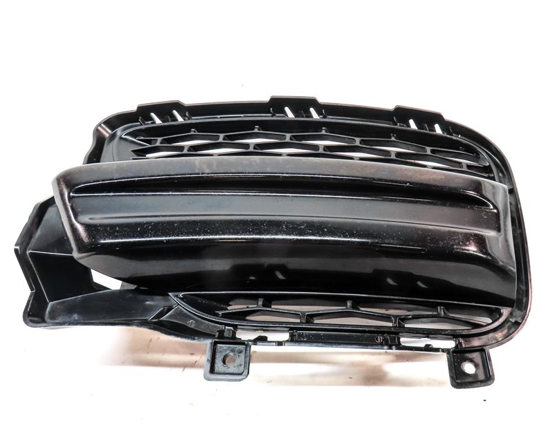 Thumbnail 2: 2014-2017 RANGE ROVER SPORT (L494) LEFT FRONT DRIVER FOGLIGHT GRILLE TRIM