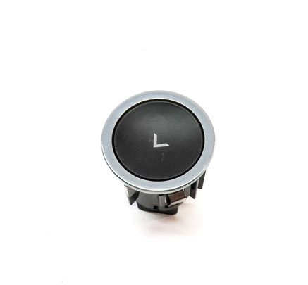 Thumbnail 2: 2015 RANGE ROVER SPORT (L494) FRONT GLOVE BOX GLOVEBOX DOOR RELEASE BUTTON