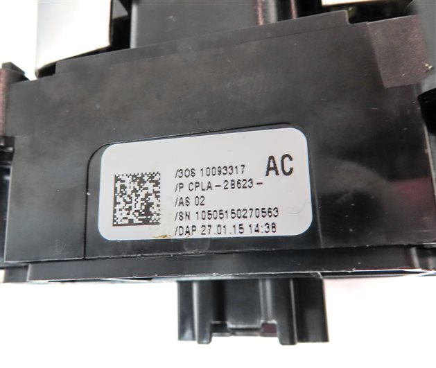 Thumbnail 6: 2015 RANGE ROVER SPORT (L494) ELECTRONIC PARK PARKING BRAKE SWITCH BUTTON