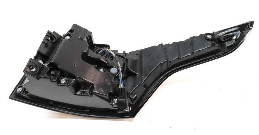 Thumbnail 5: 15-17 RANGE ROVER SPORT L494 REAR LEFT UPPER QUARTER TAILLIGHT TAIL LIGHT LAMP
