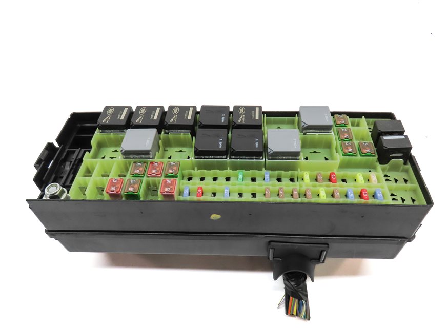 Thumbnail 6: 2015 RANGE ROVER SPORT (L494) 3.0L SUPERCHARGED ENGINE FUSE RELAY JUNCTION BOX