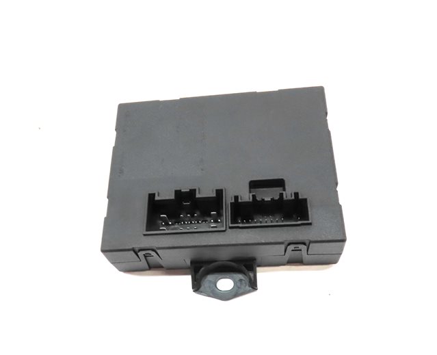 Thumbnail 2: 2015 RANGE ROVER SPORT (L494) REAR TAILGATE LIFTGATE HATCH LID CONTROL MODULE