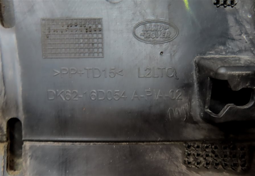 Thumbnail 6: 2015 RANGE ROVER SPORT (L494) FRONT RIGHT PASSENGER LOWER FENDER TRIM MOULDING