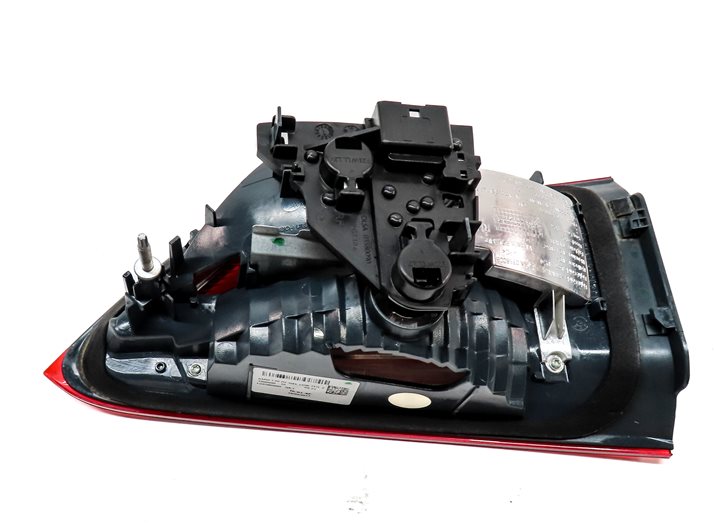 Thumbnail 5: 2016-2021 BMW X1 (F48) REAR RIGHT PASSENGER INNER TRUNK TAILLIGHT LIGHT LAMP