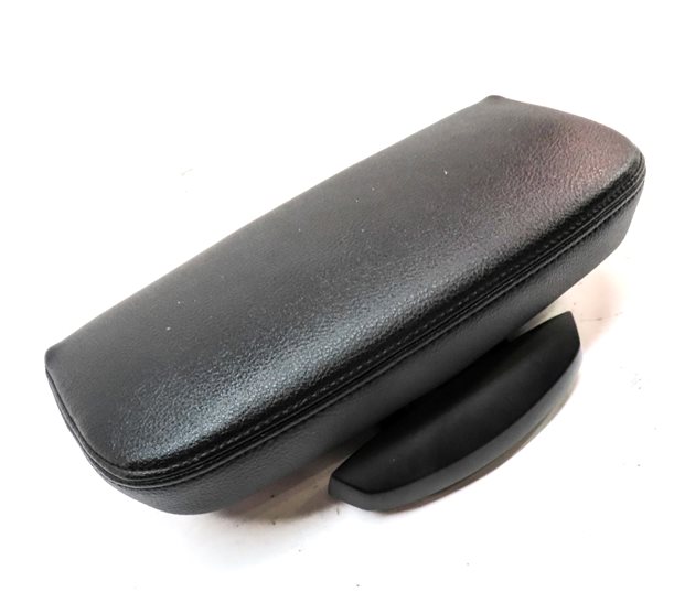 Thumbnail 3: 2017 BMW X1 (F48) LEFT DRIVER LOWER LEG BOLSTER MEMORY SPORT CUSHION (Black)